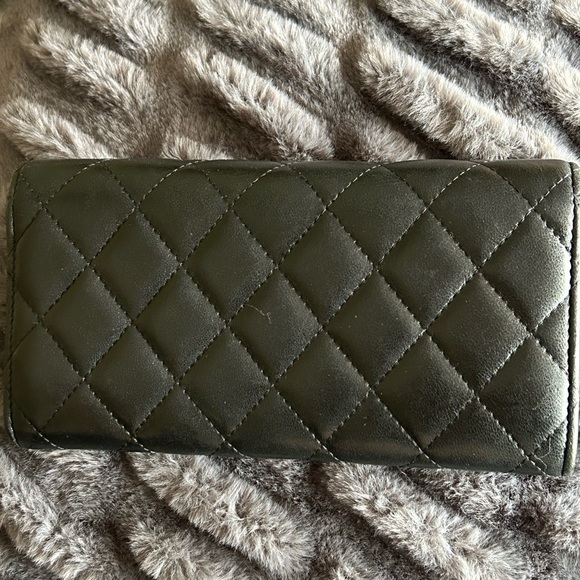 Chanel Wallet. Authentic in good condition - Picture 2 of 8